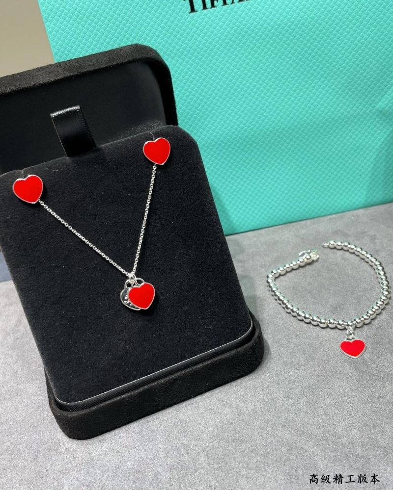T*f*ny earrings
